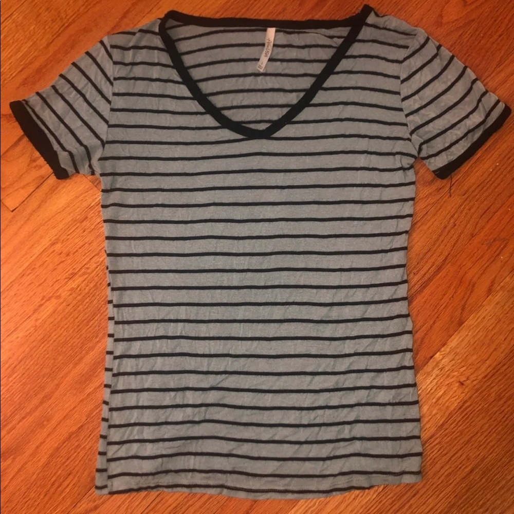 Dark blue and light blue striped v neck!